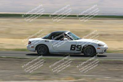 media/Jun-01-2024-CalClub SCCA (Sat) [[0aa0dc4a91]]/Group 3/Race/